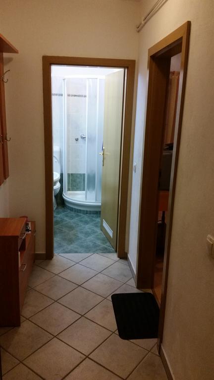Gostilna Stara Posta Hotel Podkraj Екстериор снимка