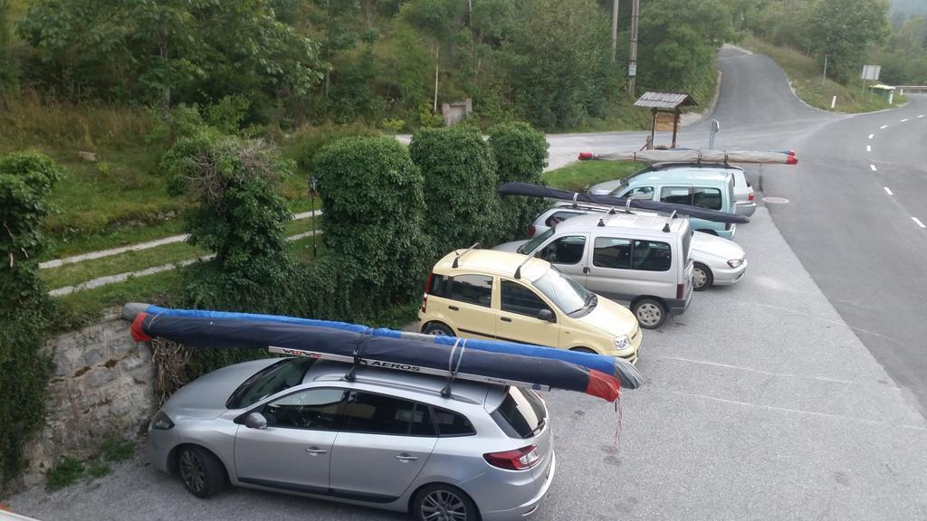 Gostilna Stara Posta Hotel Podkraj Екстериор снимка