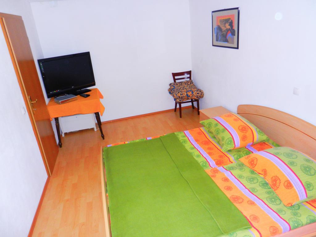 Gostilna Stara Posta Hotel Podkraj Екстериор снимка
