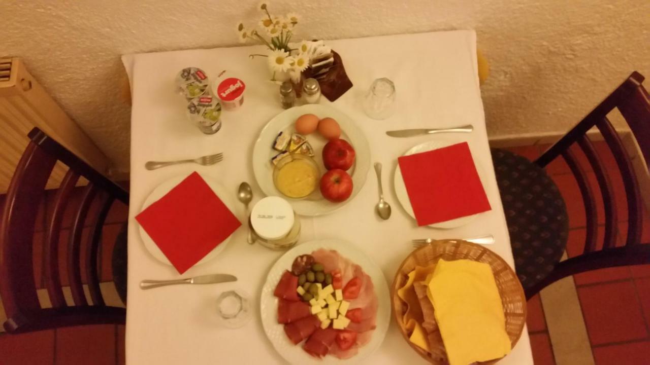 Gostilna Stara Posta Hotel Podkraj Екстериор снимка